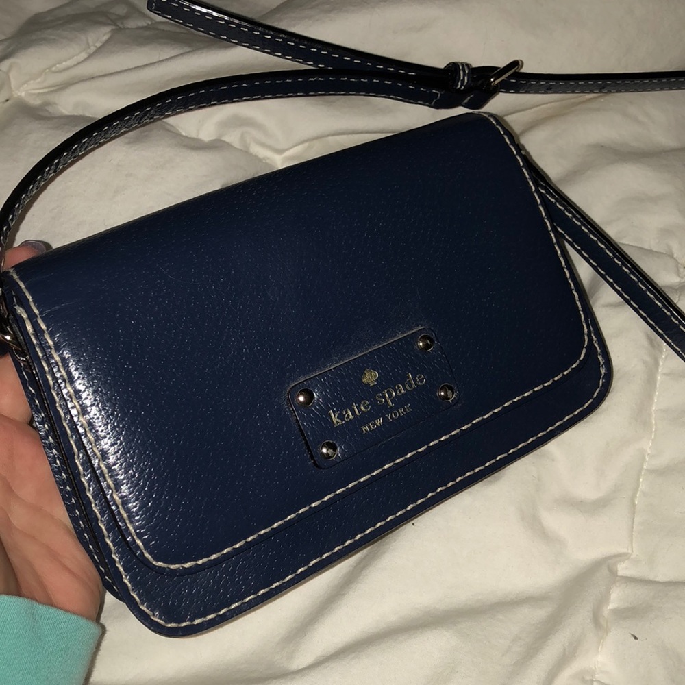 Cute navy Kate spade leather cross body